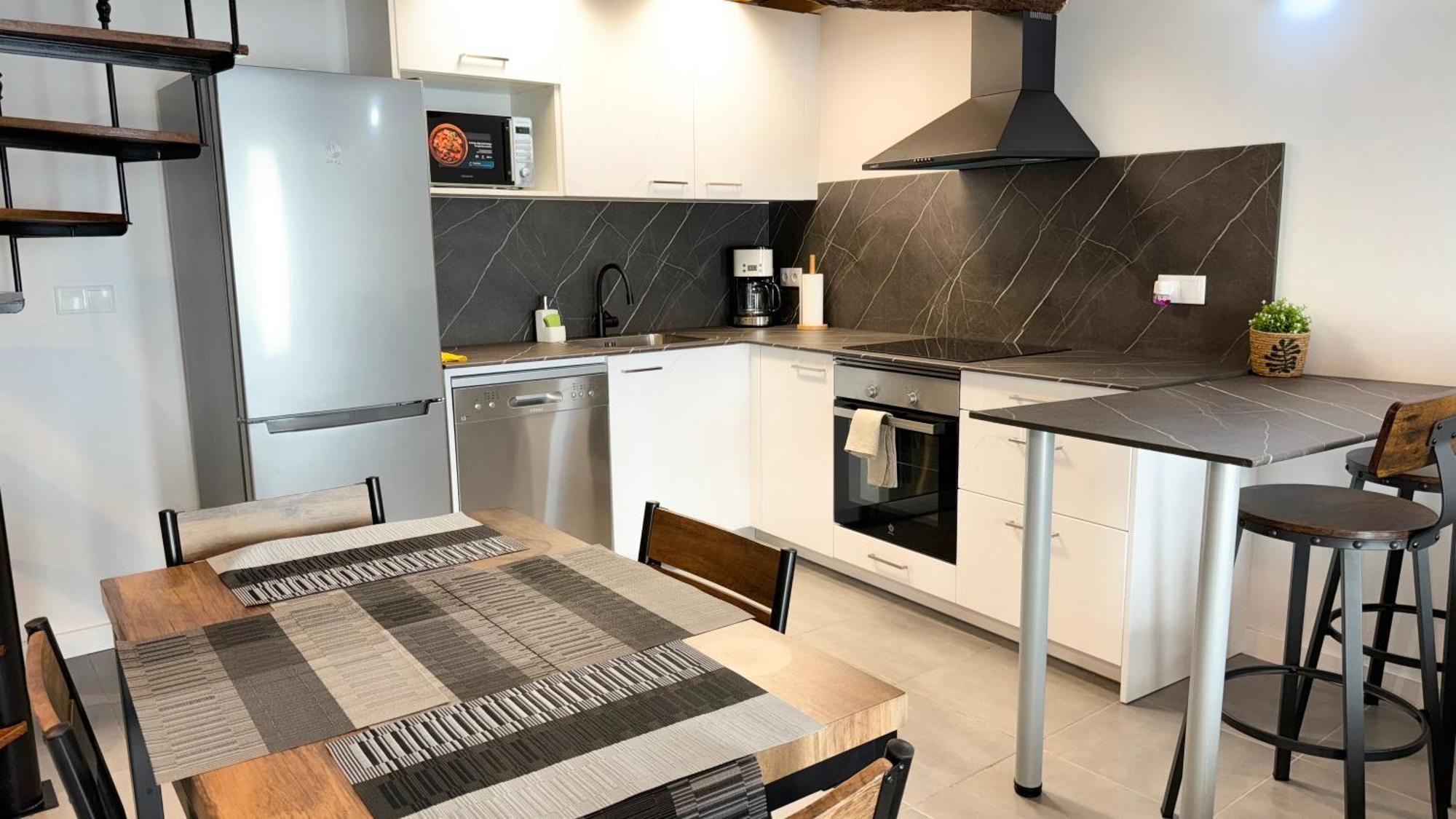 Casa Luna Rural Con Piscina Y Jardin Holiday home